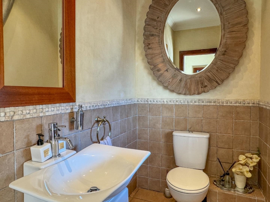5 Bedroom Property for Sale in Atlantic Beach Golf Estate Western Cape
